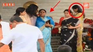 YS Jagan Daughter Emotional Moment😭 With YS Vijayamma | YS Bharathi | AP News | YOYO TV Channel