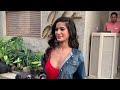 poonam pandey fan misbehave with her try to kiss her