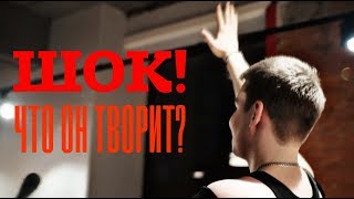 Парень бьет все стереотипы о баяне! Зал встал! Ему апплодируют стоя! (LIVE)