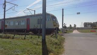 NMBS/SNCB AM/MS 80 between stations Koksijde- De Panne