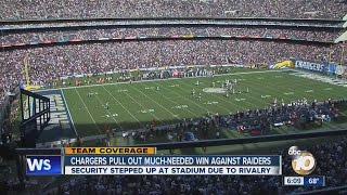Police break up fights, make 25 arrests at Chargers-Raiders game