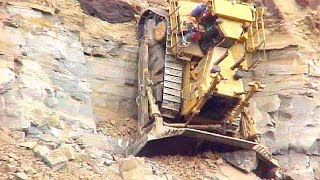 World Dangerous Idiots Bulldozer Heavy Equipment Operator Skill - Fastest Working Bulldozer Driving