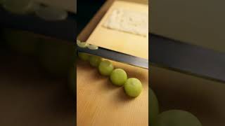 【世界一薄いフルーツサンド】The thinnest fruit sandwich in the world #shorts