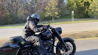 Riding the 2021 Road King Special