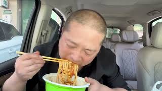 mukbang hakiki這牛肉面量真多#拒絕浪費光盤行動 #吃飽才有力 #簡單吃點