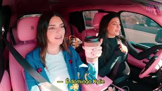 Kylie Jenner e Kendall Jenner indo ao 'In n Out' | The Kardashians - Hulu [LEGENDADO/TRADUZIDO]