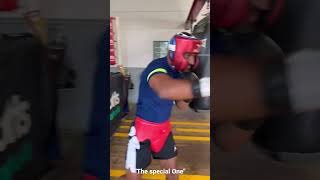 Kell Brook warming up
