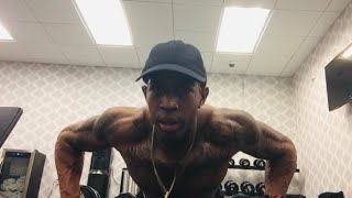 Slight Workout 🏋🏾‍♂️ Ending with an OnlyFans video ☺️💋