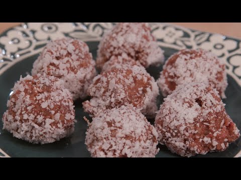 Strawberry fruit balls recipe