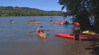 Portland kayakers paddle to raise support and money for Ukraine