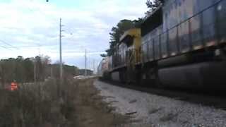 CSX 8716 leads CSX Q679-04 in Palmetto, GA