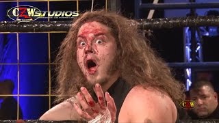 CZW COD18:  Janela double stomps glass and Moore from the top of the cage! (CZWstudios.com)