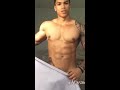 gay homem gostoso dançando só de toalha homem musculoso hot gay