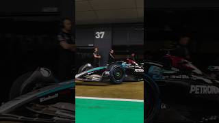 First laps with our 2024 Mercedes F1 car! 🖤🩶