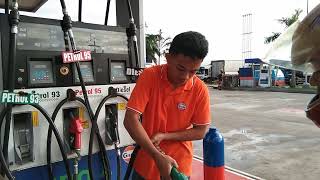 pump attendant florante