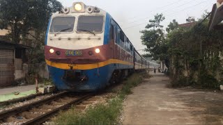 D19E 965 (còi mới) kéo tàu khách Lp8 (16:15 14/9/2024)