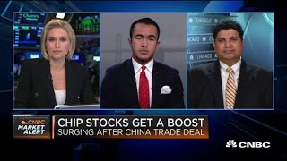 Two analysts explain top semiconductor stock picks