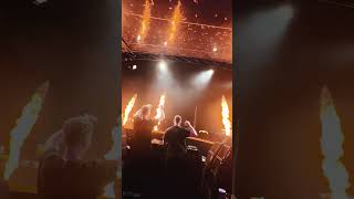 Hardwell brought Maddix to drop ACID on stage 🔥 #techno