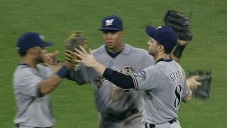 MIL@PHI: Rodriguez whiffs Francoeur to earn the save