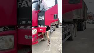 中國 여성 트럭커 Chinese female trucker