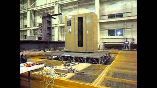 Raised floor system equipped with seismic isolation system