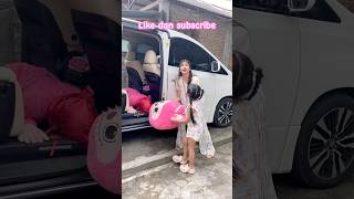 MAMI PANIK!! KEPALA LABUBU PUTUS GARA GARA KEJEPIT PINTU PINTU MOBIL MAMI😱😱 #viralvideo