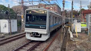 小田急線快速急行小田原行き、玉川学園前駅通過