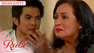 Elisa tries to calm Hector's anger | Rubi