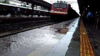 The Night Rider | Vadodara Superfast Express Heavily Delayed in Rains