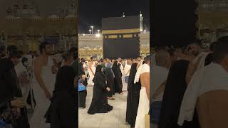 Allah'ın evi Kabe-i Muazzama, tüm müslümanların en kutsal mekanı ve kıblesidir.🕋🤲🏻🤲🏻