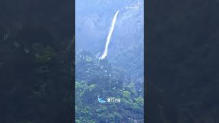 【大陸】飛流直下三千尺！雨後廬山瀑布太浪漫