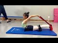 dance flexibility training class，the girl cried and persisted。