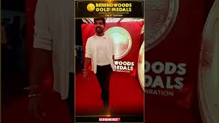 Vignesh Shivan 😎 செம Style Entry🔥| Behindwoods Gold Medals 8th Edition