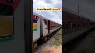 Janmabhoomi Express ADI to UHP #shorts #indianrailways #railways #bhartiyarail #trains #wr #nr