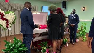 Celebrating the Life of Mrs. Zanthia Foulks Middleton