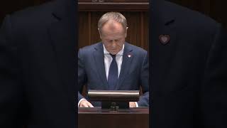 Tusk do PiS: Nie rozpłaczę się. Interwencja Hołowni