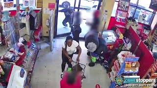 Caught on video: Bronx Family Dollar robbed, employee put in chokehold