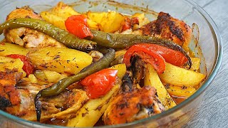 Neuvěřitelně jednoduchý recept - pečená kuřecí stehýnka s bramborami!