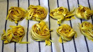 How to prepare homemade pasta - tagliatelle