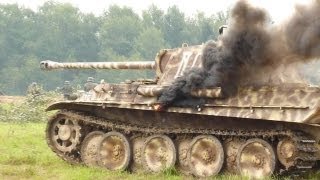 Немецкий танк PzKpfw V Panther на ходу (оригинал) / PzKpfw V Panther on the move (original)