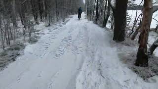 Новогодний Эндуро прохват по замершему льду. День падений на льду. Подскальзываюсь на ровном месте.