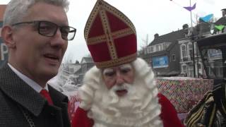 Sinterklaas vaart Assen weer binnen.