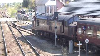 Class 7MT 70013 'Oliver Cromwell' + Class 37 37676 arrive at Sleaford - 09/04/11