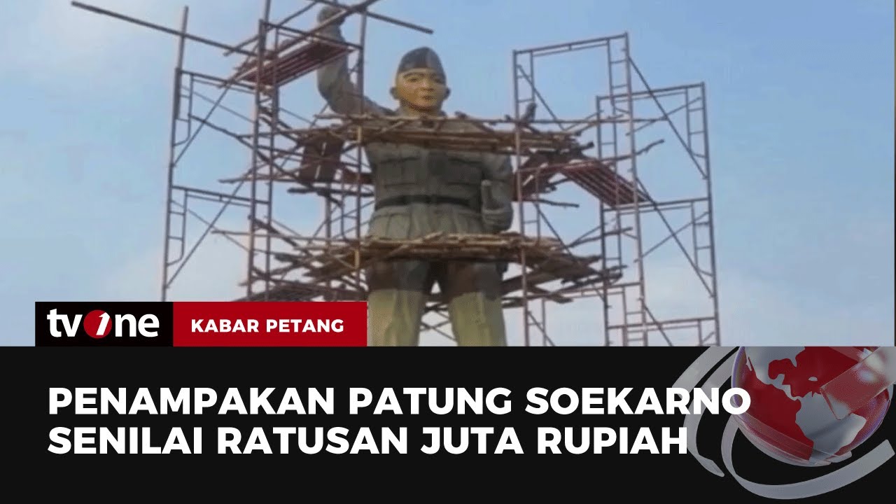 Viral! Patung Bung Karno Di Banyuasin Tak Mirip Aslinya | Kabar Petang ...