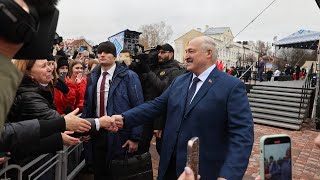 Лукашенко: Вот я вам руку пожал, будете долго жить! // Полная речь в Полоцке!