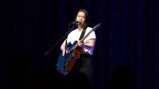 Mitski - I Bet On Losing Dogs (Acoustic Live)