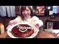 【大食い】広島焼きと牛スジと青ネギの焼き飯！【三宅智子】