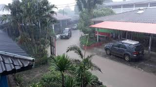 [ ฝนตกหนักที่โรงเรียนบ้านดงขุย (ดงขุยวิทยาคาร) 2 ]