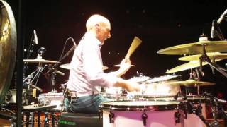 Steve Smith Drum Solo with Journey: Saratoga