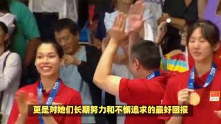 中国女排又火了！3-0横扫日本夺冠，升国旗奏国歌，看得血脉偾张